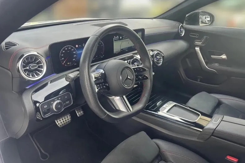 Mercedes-Benz CLA din 2025 cu 17.980 km - oferta MER137956 - foto 11