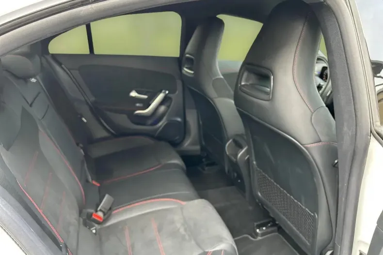 Mercedes-Benz CLA din 2025 cu 17.980 km - oferta MER137956 - foto 16