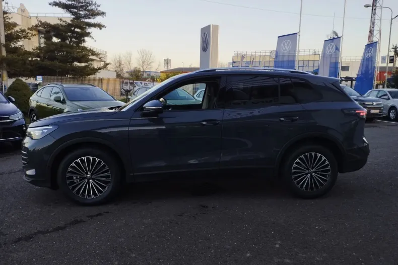 Volkswagen Tiguan din 2025 cu 5 km - oferta VOL137965 - foto 5