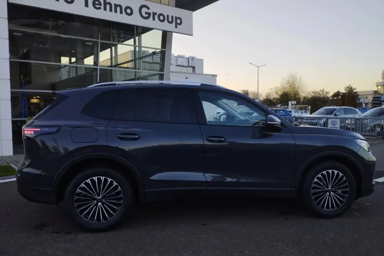 Volkswagen Tiguan din 2025 cu 5 km - oferta VOL137965 - foto 9