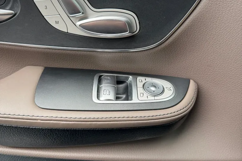 Mercedes-Benz V din 2024 cu 29.900 km - oferta MER137968 - foto 20