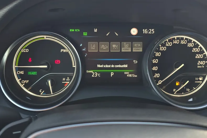 Toyota Camry din 2022 cu 41.872 km - oferta TOY137985 - foto 7