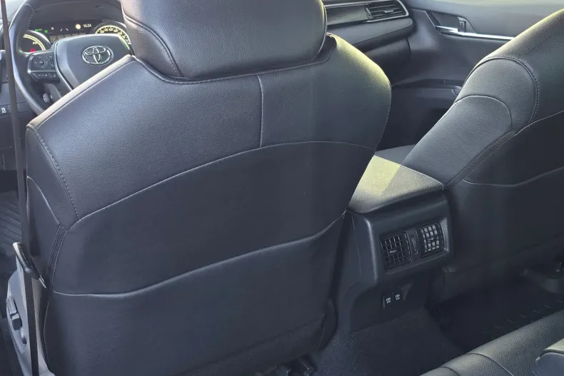 Toyota Camry din 2022 cu 41.872 km - oferta TOY137985 - foto 13