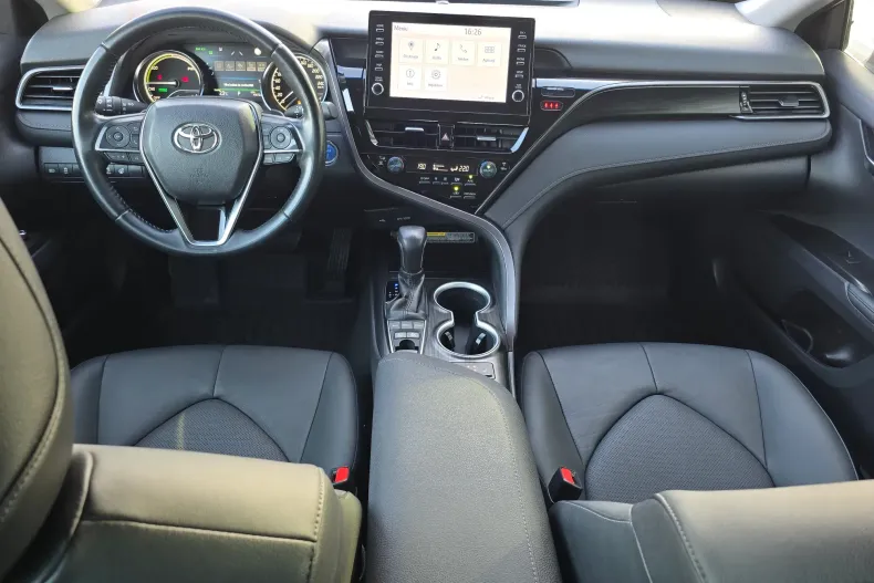 Toyota Camry din 2022 cu 41.872 km - oferta TOY137985 - foto 19