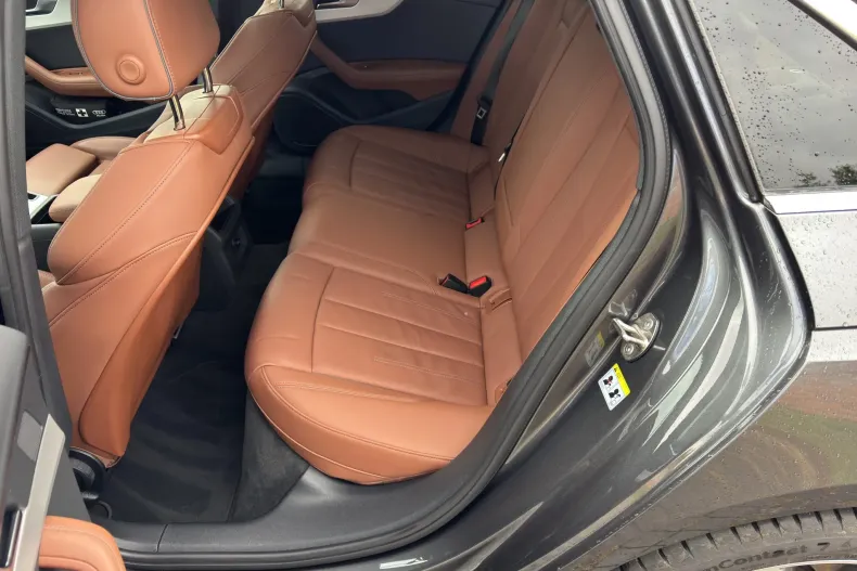 Audi A4 din 2022 cu 133.250 km - oferta AUD137998 - foto 8