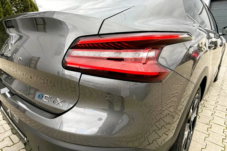 Citroën C4X din 2023 cu 7.300 km - oferta CIT138029 - foto 8