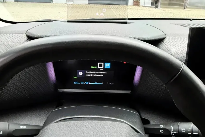 Citroën C4X din 2023 cu 7.300 km - oferta CIT138029 - foto 12