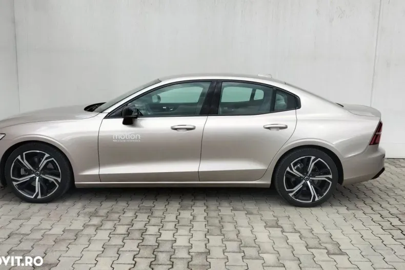 Volvo S60 din 2024 cu 37.440 km - oferta VOL138036 - foto 4