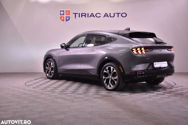 Ford Mustang Mach-E din 2021 cu 54.764 km - oferta FOR138052 - foto 3