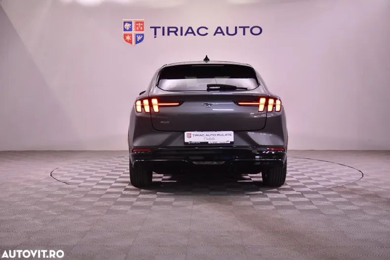 Ford Mustang Mach-E din 2021 cu 54.764 km - oferta FOR138052 - foto 4