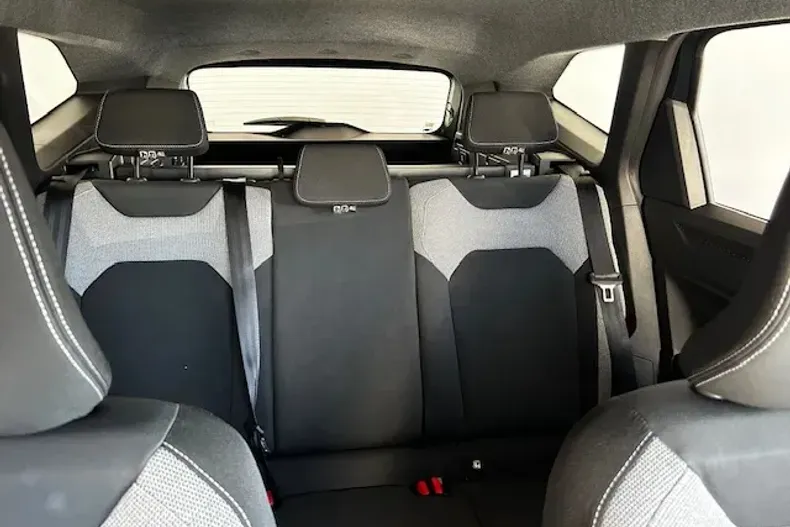 Dacia Bigster din 2024 cu 15.932 km - oferta DAC138077 - foto 8