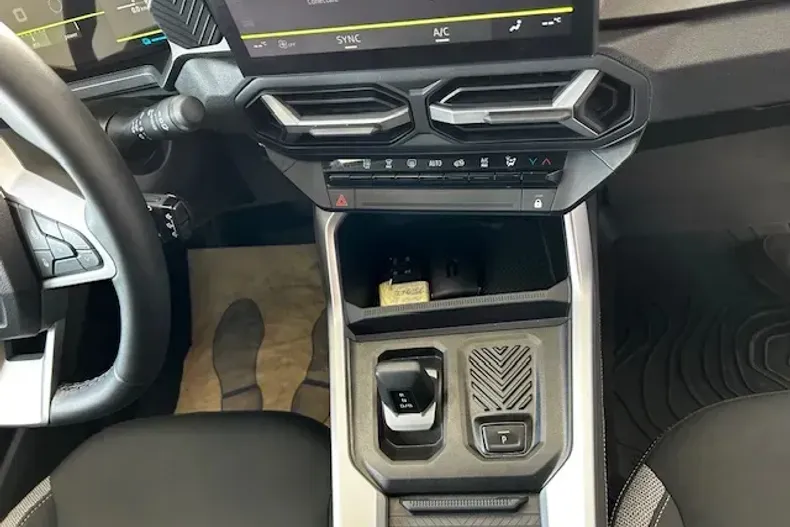 Dacia Bigster din 2024 cu 15.932 km - oferta DAC138077 - foto 11