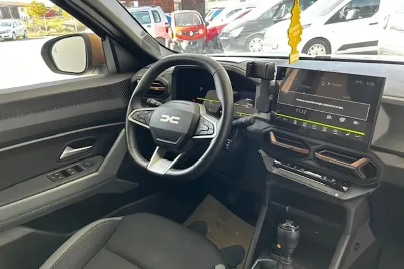 Dacia Bigster din 2024 cu 14.914 km - oferta DAC138078 - foto 7