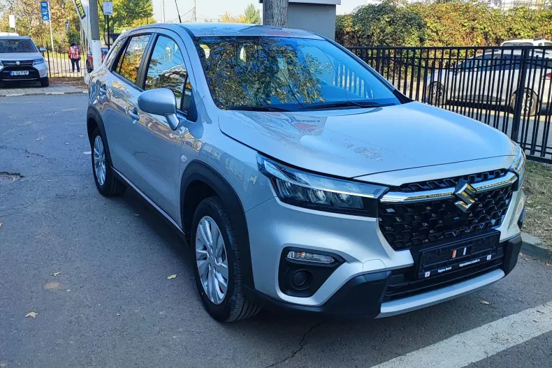 Suzuki SX4 din 2024 cu 0 km - oferta SUZ138110 - foto 12