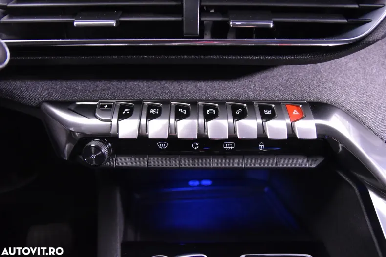Peugeot 3008 din 2021 cu 82.439 km - oferta PEU138115 - foto 19