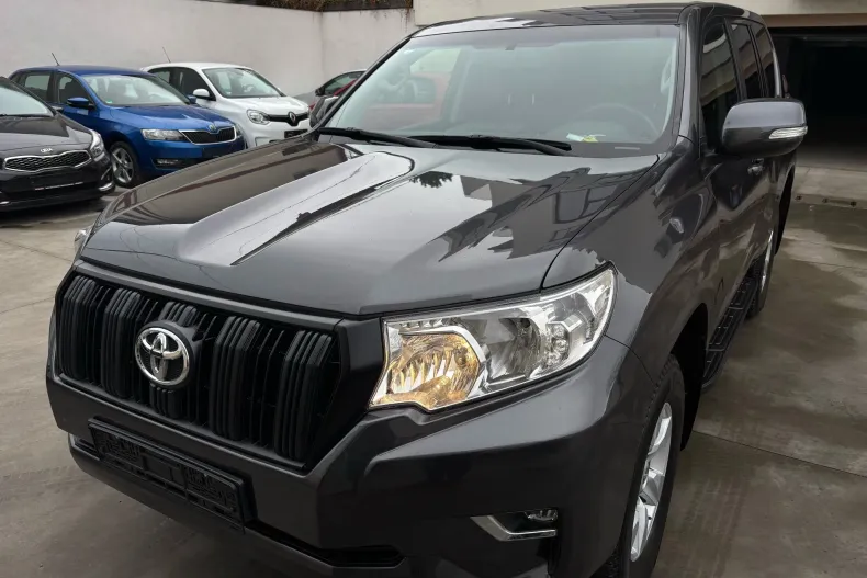 Toyota Land Cruiser din 2023 cu 29.900 km - oferta TOY138141 - foto 1