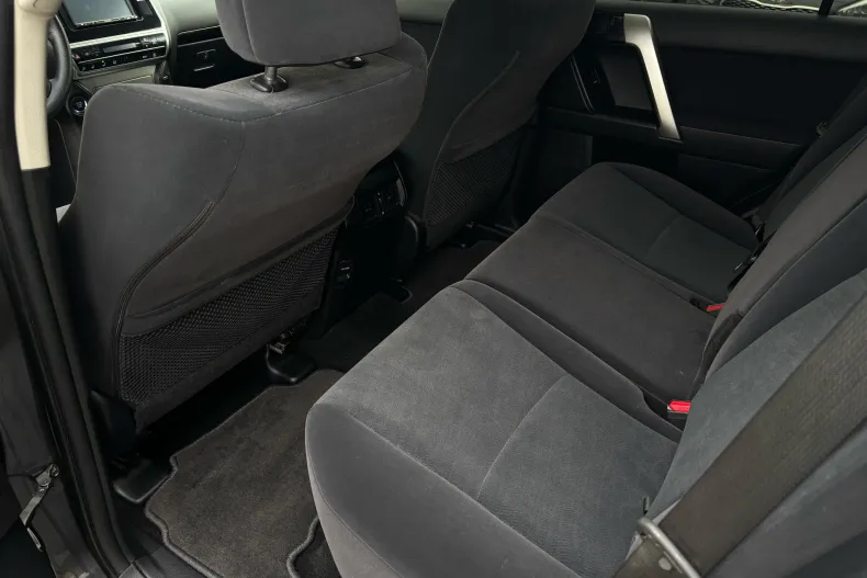 Toyota Land Cruiser din 2023 cu 29.900 km - oferta TOY138141 - foto 11