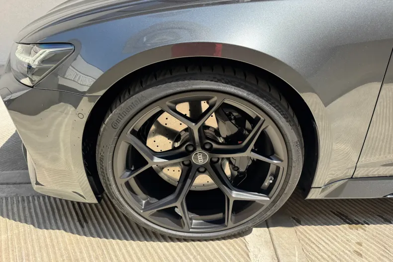 Audi RS6 din 2025 cu 47 km - oferta AUD138162 - foto 8