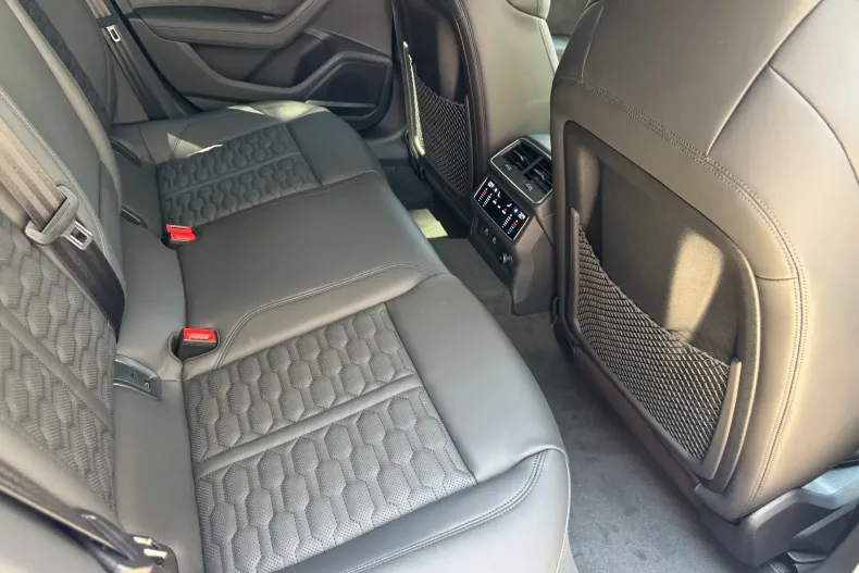 Audi RS6 din 2025 cu 47 km - oferta AUD138162 - foto 16