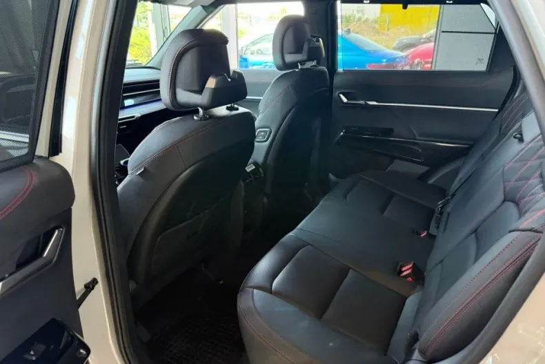 Ssangyong Actyon din 2025 cu 5 km - oferta SSA138194 - foto 8