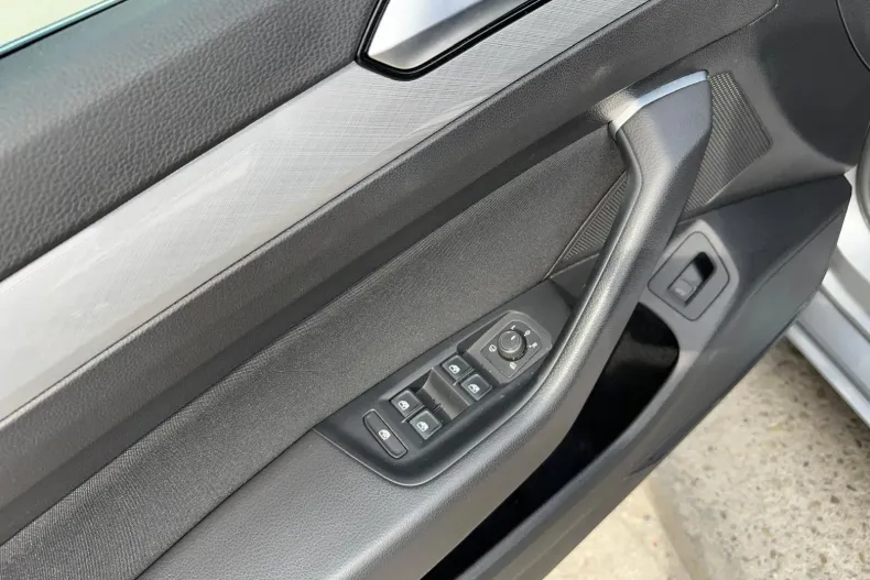 Volkswagen Passat din 2020 cu 103.709 km - oferta VOL138225 - foto 9