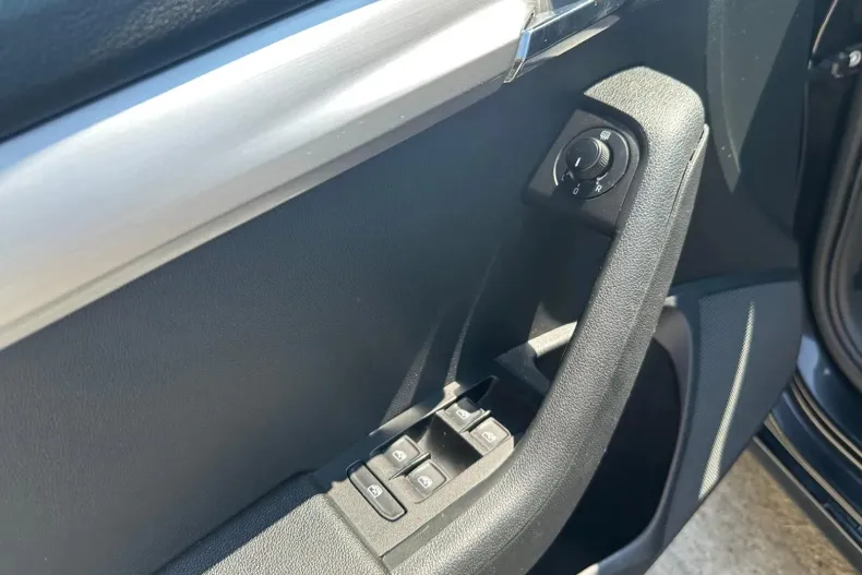 Skoda Octavia din 2019 cu 52.160 km - oferta SKO138226 - foto 11