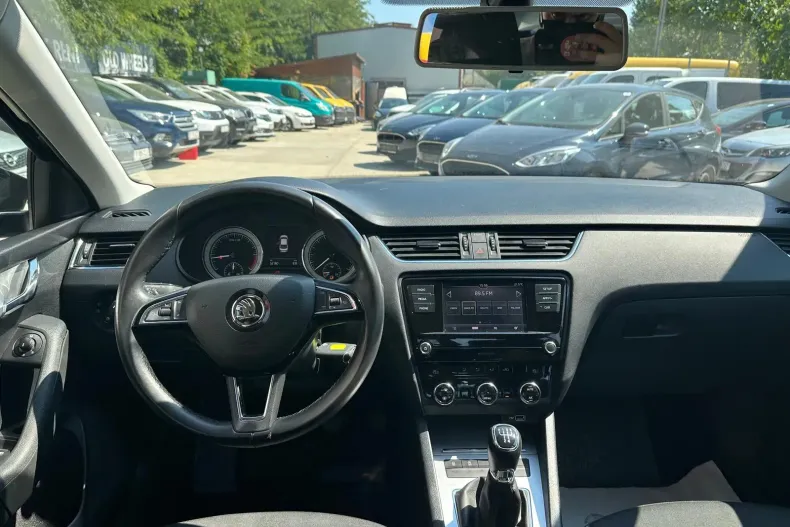 Skoda Octavia din 2019 cu 52.160 km - oferta SKO138226 - foto 24
