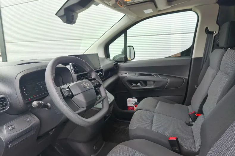 Toyota Proace din 2024 cu 890 km - oferta TOY138236 - foto 6