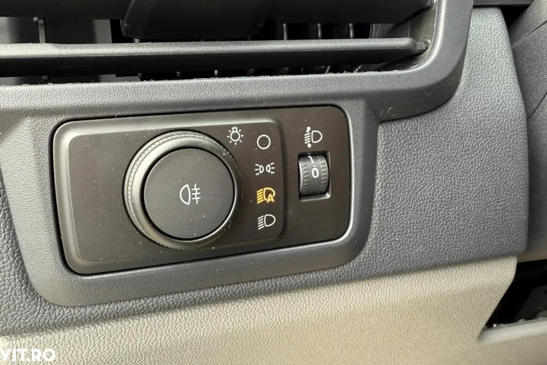 Ford Transit Custom din 2025 cu 1 km - oferta FOR138258 - foto 12