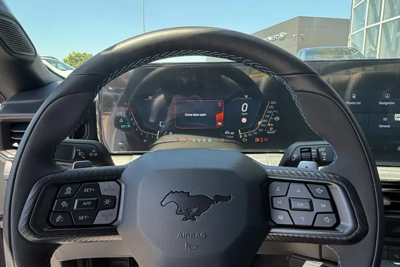 Ford Mustang din 2025 cu 1 km - oferta FOR138260 - foto 24