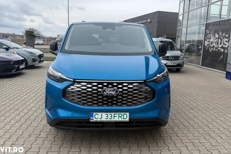 Ford Transit Custom din 2024 cu 1.500 km - oferta FOR138261 - foto 2