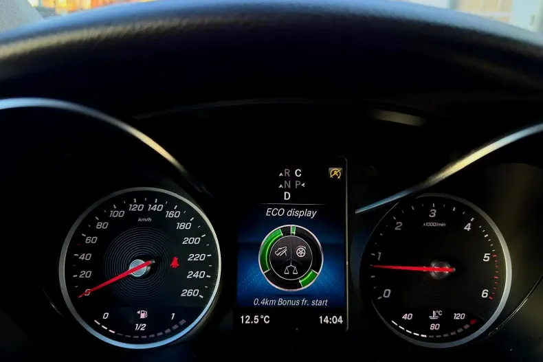 Mercedes-Benz V din 2022 cu 118.313 km - oferta MER138274 - foto 10