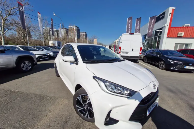 Toyota Yaris din 2024 cu 3.300 km - oferta TOY138275 - foto 2