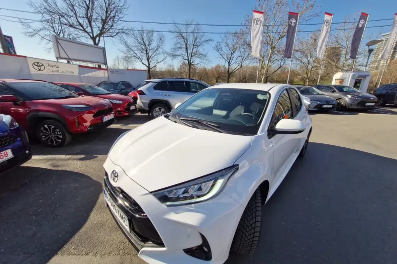 Toyota Yaris din 2024 cu 3.300 km - oferta TOY138275 - foto 3