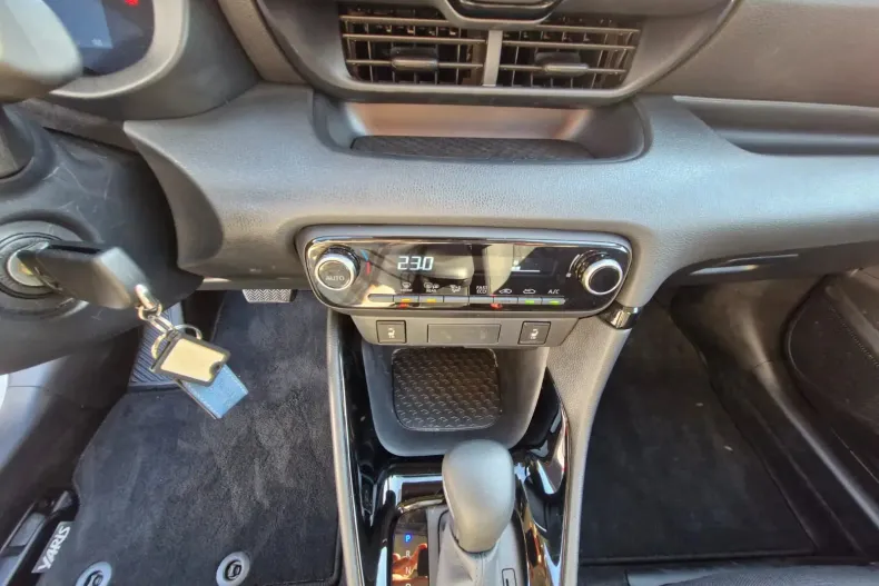 Toyota Yaris din 2024 cu 3.300 km - oferta TOY138275 - foto 17