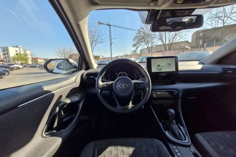 Toyota Yaris din 2024 cu 3.300 km - oferta TOY138275 - foto 19