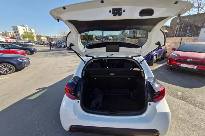 Toyota Yaris din 2024 cu 3.300 km - oferta TOY138275 - foto 22