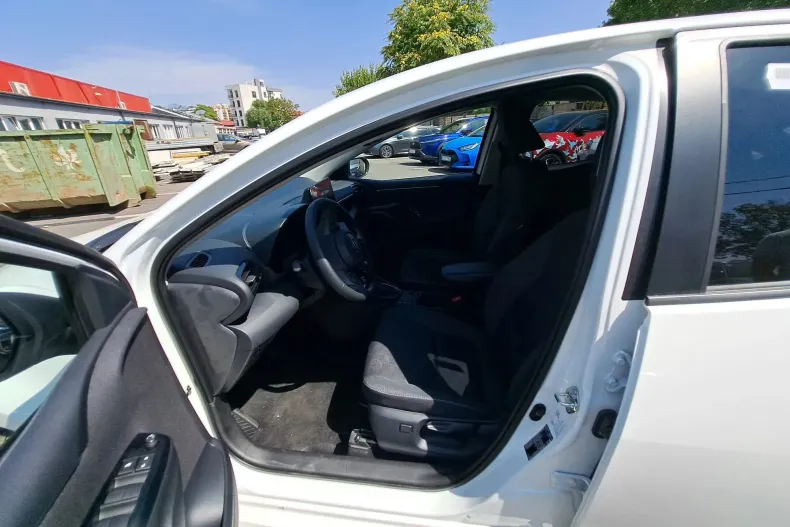 Toyota Yaris din 2024 cu 2 km - oferta TOY138277 - foto 10