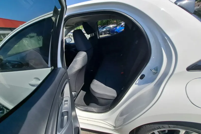 Toyota Yaris din 2024 cu 2 km - oferta TOY138277 - foto 11