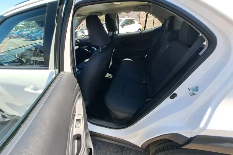 Toyota Yaris Cross din 2024 cu 2 km - oferta TOY138278 - foto 10