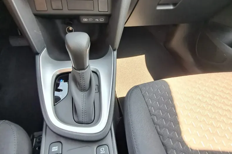 Toyota Yaris Cross din 2024 cu 2 km - oferta TOY138278 - foto 20