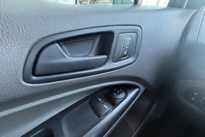 Ford Transit Connect din 2020 cu 79.000 km - oferta FOR138280 - foto 31