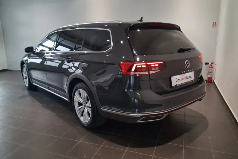 Volkswagen Passat din 2021 cu 113.098 km - oferta VOL138297 - foto 3