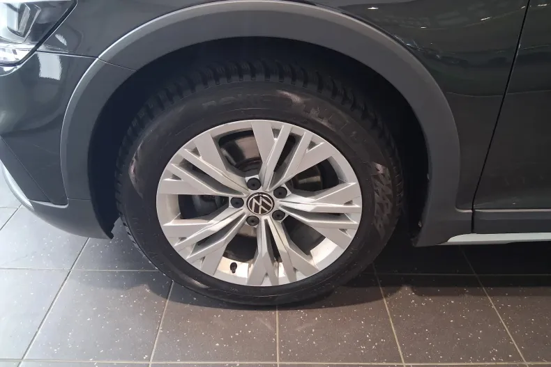 Volkswagen Passat din 2021 cu 113.098 km - oferta VOL138297 - foto 6