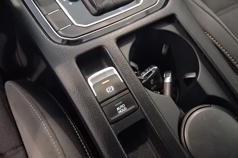 Volkswagen Passat din 2021 cu 113.098 km - oferta VOL138297 - foto 21