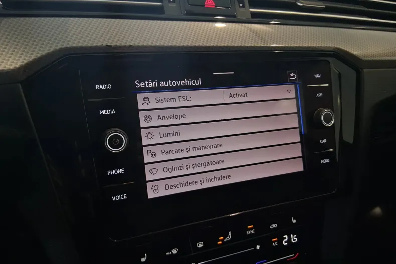 Volkswagen Passat din 2021 cu 113.098 km - oferta VOL138297 - foto 32