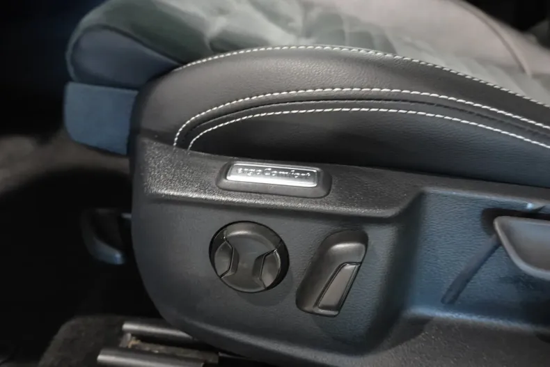 Volkswagen Passat din 2021 cu 81.122 km - oferta VOL138298 - foto 14