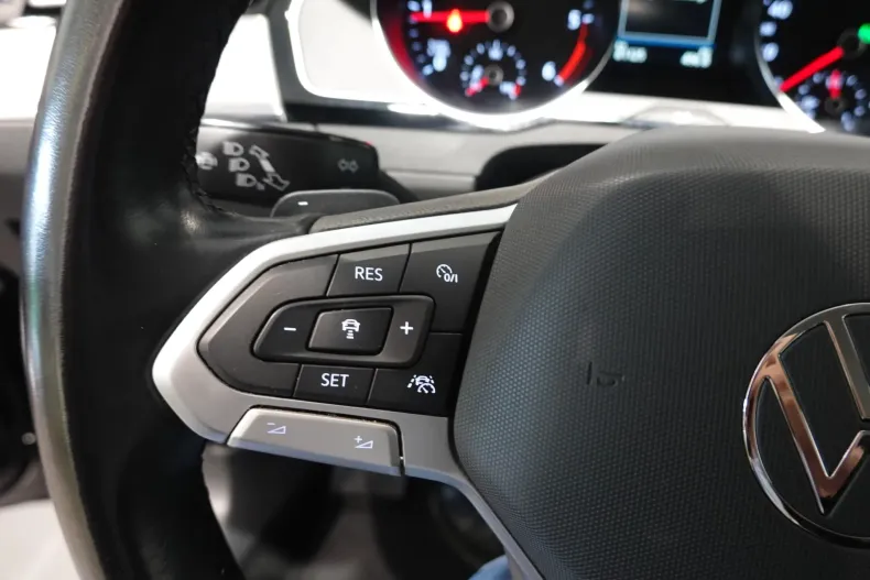 Volkswagen Passat din 2021 cu 81.122 km - oferta VOL138298 - foto 17