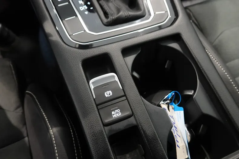 Volkswagen Passat din 2021 cu 81.122 km - oferta VOL138298 - foto 19