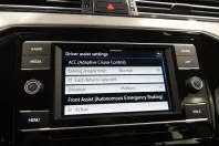 Volkswagen Passat din 2021 cu 81.122 km - oferta VOL138298 - foto 28